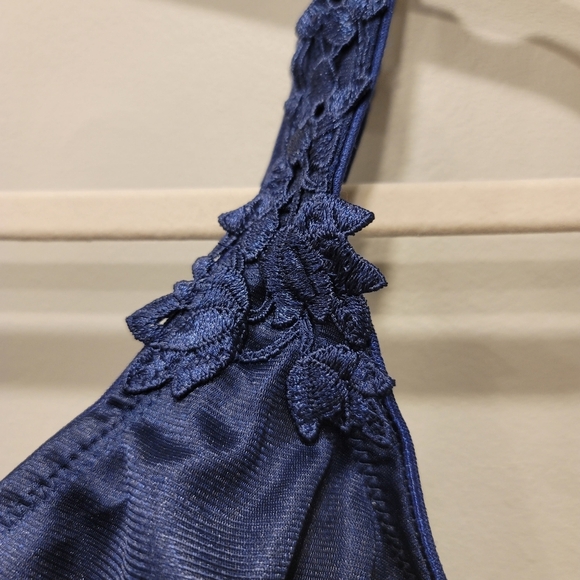 Dominique Mystique Seamless Minimizer Bra - Sz 40G US - Picture 3 of 11